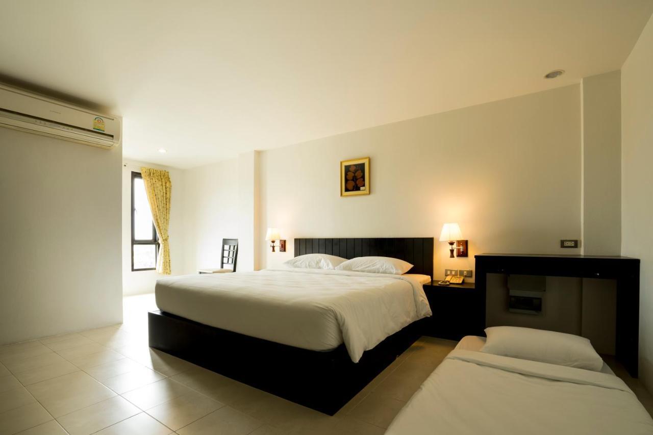 Hotel G House à HHQ Extérieur photo