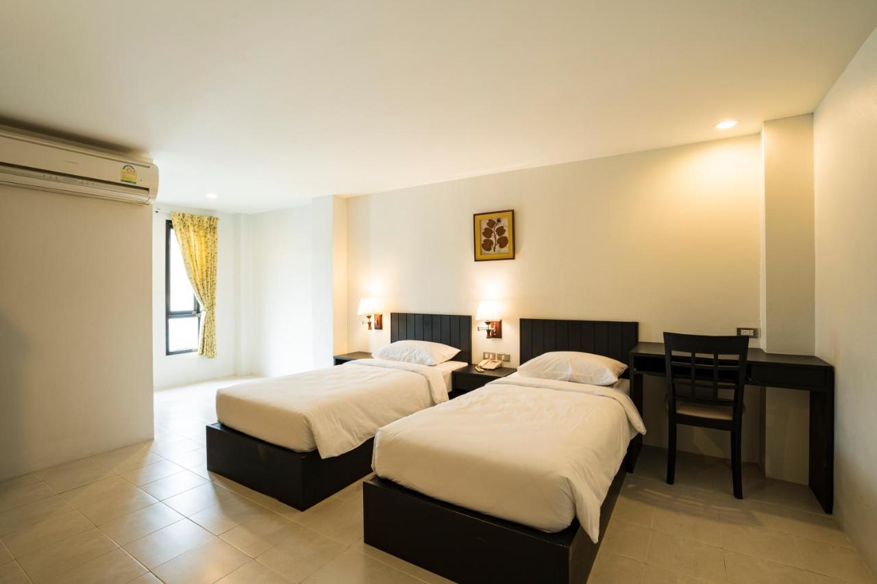 Hotel G House à HHQ Extérieur photo